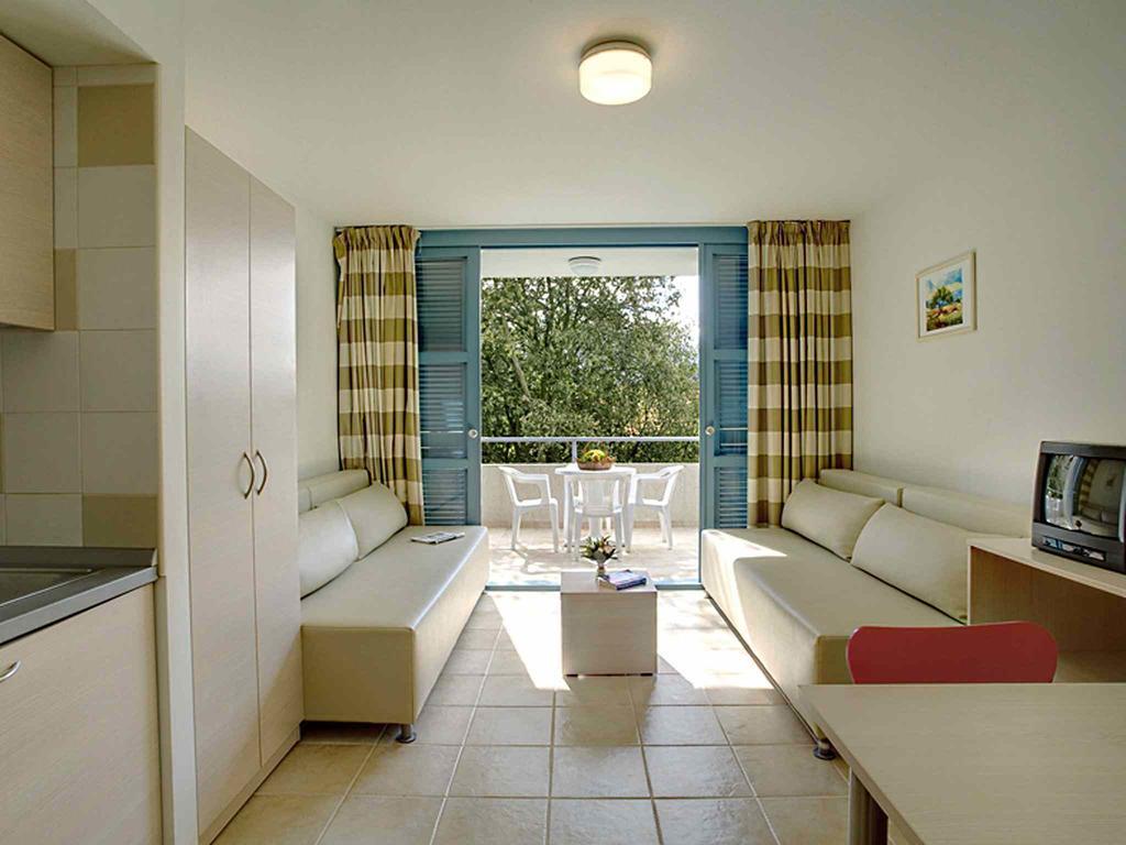 Campsite Solaris Naturist Mobile Homes Mediteran Kamp Poreč Extérieur photo